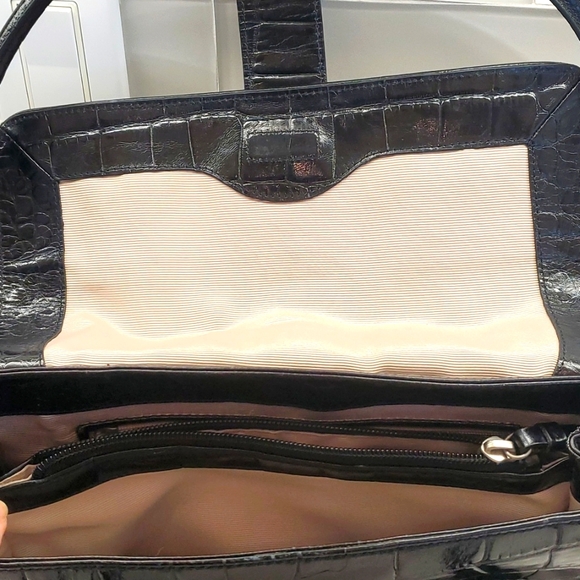 Ann Taylor Stunning Leather "Croc" Satchel - Picture 8 of 14